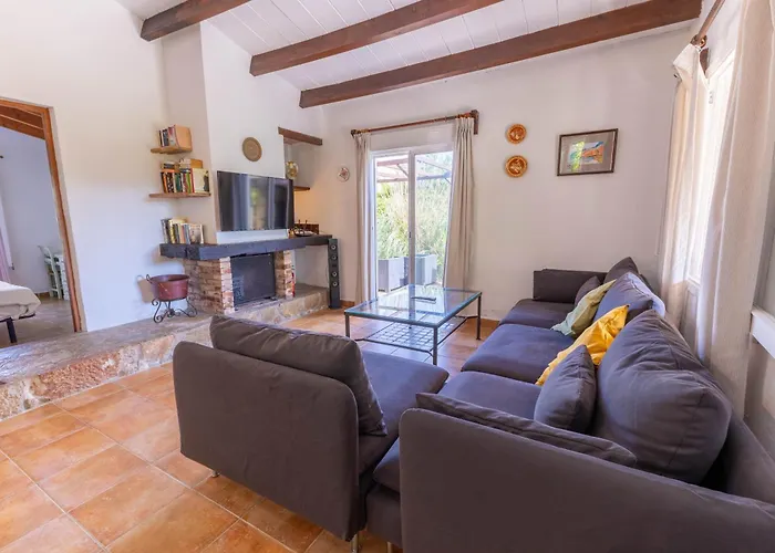 Charming With A/c And Wifi Hébergement de vacances