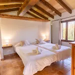 Holiday home Charming With A/c And Wifi