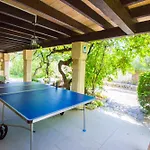 Holiday home Charming With A/c And Wifi